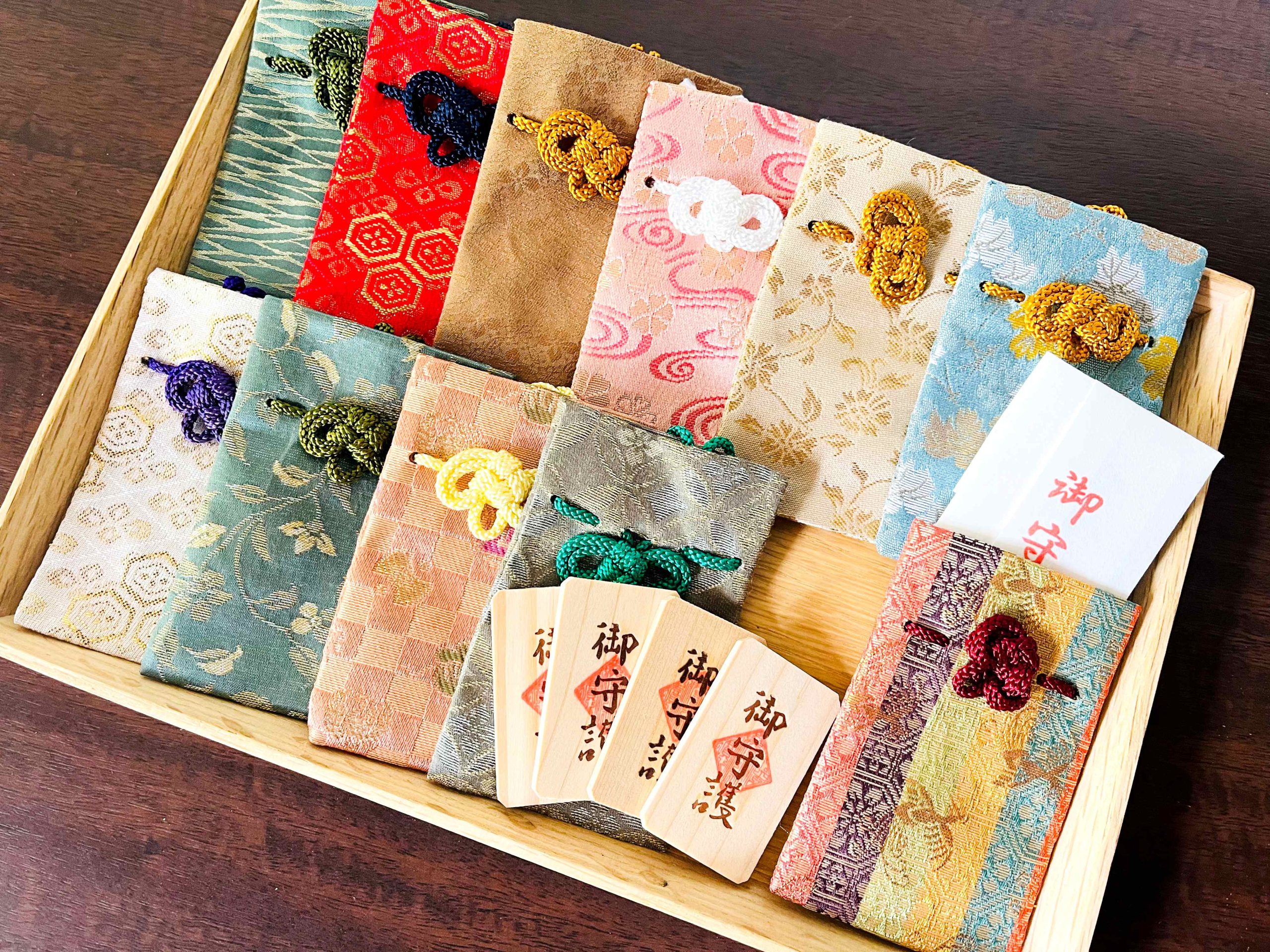 宝珠院8月お願い守づくり